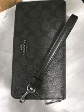 Coach Black Signature Wristlet NWOT